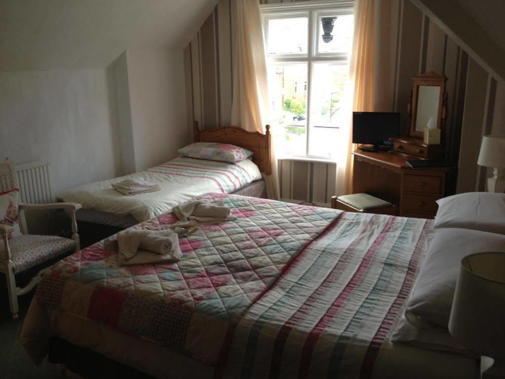 Bed and Breakfast The Grove Whitby Exterior foto